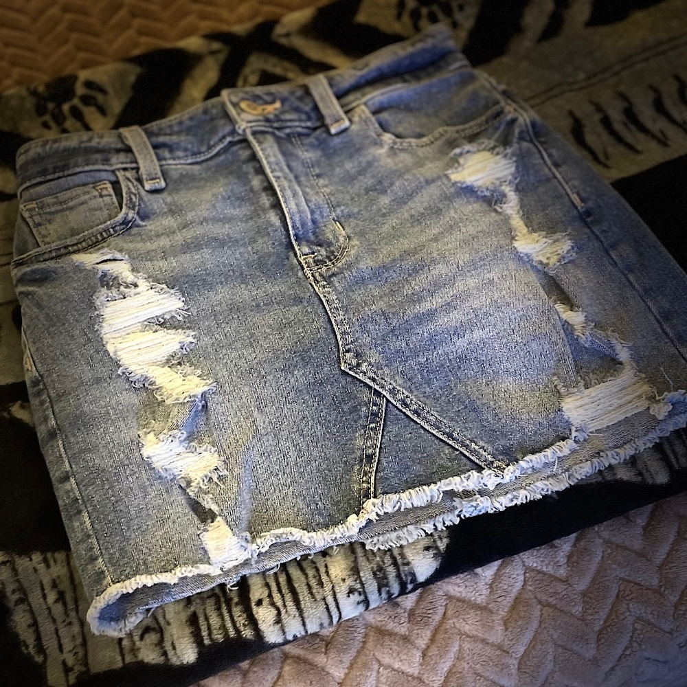 HOLLISTER JEAN SKIRT